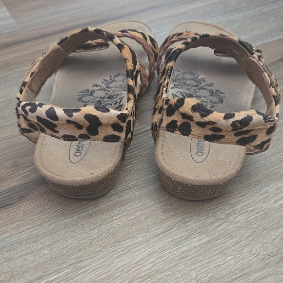 Aetrex Jillian Braided Quarter Strap Leather Sandals Leopard Women's Size 7 US - Picture 3 of 5